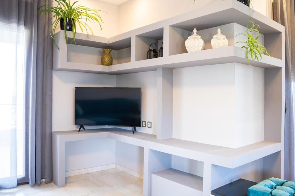 Luxury Apartments Platánion Екстериор снимка